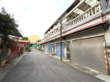 鳥松國中漂亮大地坪車庫別墅｜高雄市鳥松區水管路