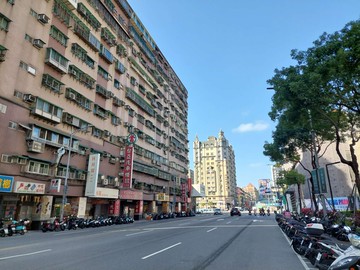 副都心旁邊間3房華廈｜新北市新莊區中原路