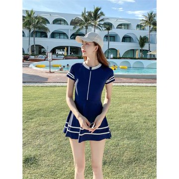 泳衣女春保守學生連體裙式小胸遮肚顯瘦2026新款泡溫泉泳裝