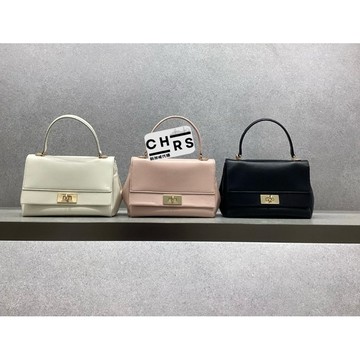 開發票Chrs代購🔥25新款 小CK柔軟鎖扣手提斜挎包 手提包 肩背包 斜背包 側背包 生日禮物 情人節 送禮