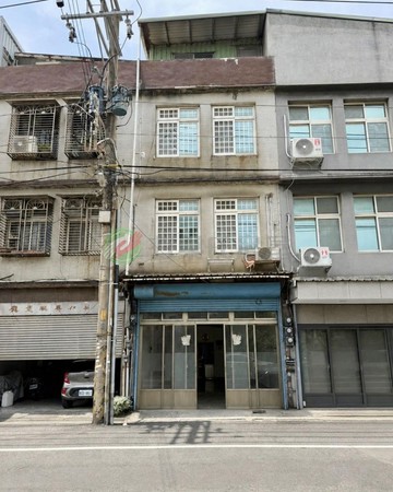 專任 新豐透天美店面~前後臨路~ 價好談｜新竹縣新豐鄉建興路一段