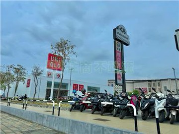 三間鈔集店霸岡山市中心角窗地｜高雄市岡山區岡山段​