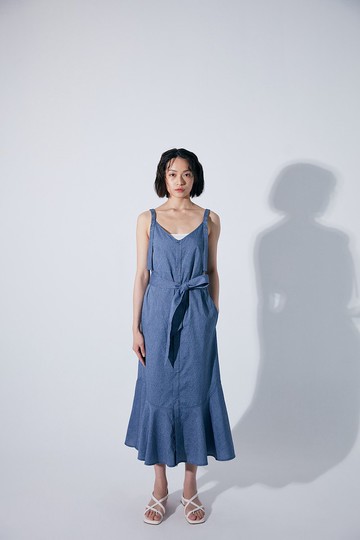 長開襟細肩帶洋裝