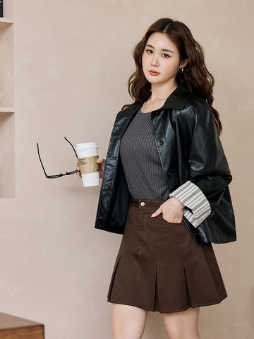 翻領排釦抽繩收腰皮外套