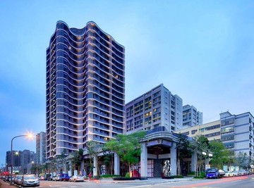 關埔商圈!!親家Q-est無限視野大四房雙車位｜新竹市東區關新二街