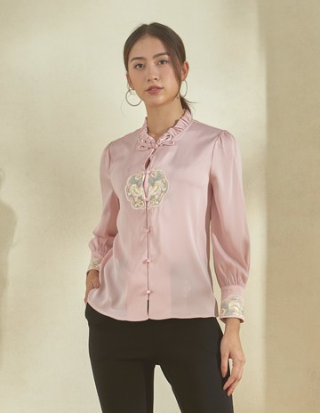 ★【喜芝梅】粉櫻繡韻 古典綉花立領繩結民族風長袖襯衫上衣(粉色；M-2L) 224240502
