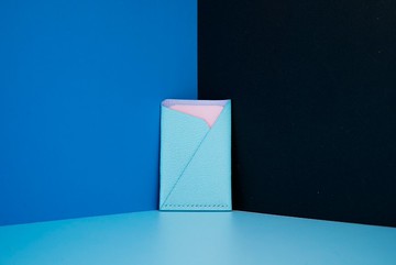 輕便皮革卡片套  簡約 手工製作【自由拼色加刻字 可客製】粉綠色