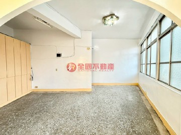 捷運旁邊間4房一手屋｜新北市三重區力行路