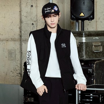 MLB 背後大Logo羽絨背心 紐約洋基隊 (3ADVB0156-50CGD)【官方旗艦店】