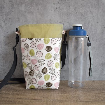 可調式斜背 大容量 多功能水瓶袋_小葉飄飄