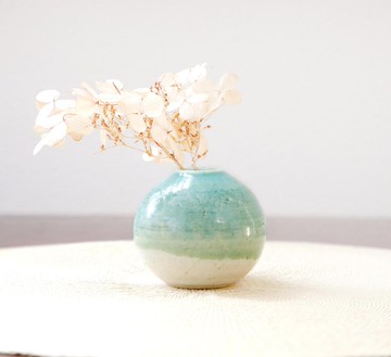 光澤土耳其藍與白釉交疊單瓶插