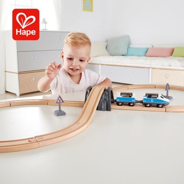 德國Hape 火車軌道經典8字組