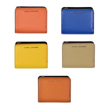 【MARC JACOBS 馬克賈伯】LOGO短夾 零錢款(MARC JACOBS 馬克賈伯 魚子醬壓紋 立體LOGO 短夾零錢款)