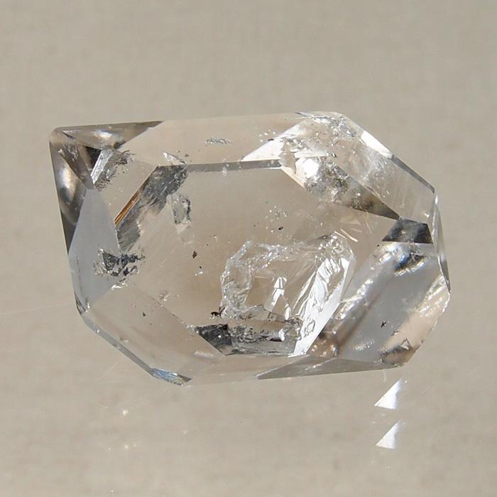 ハーキマーダイヤモンド（水晶）118.7ct　HK102