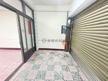 大寮中庄商圈新整透天 生活機能便利｜高雄市大寮區四維路