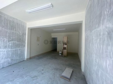 楊小扁~岡山近87期/空軍官校臨路可店住美透天｜高雄市岡山區協和路