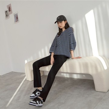 【ERSS】 女裝 上衣 條紋上衣 女上衣 上衣女 泡泡袖 泡泡袖上衣 深藍 【 元氣少女】【K70395】