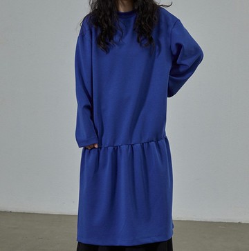 日系復古針織連身裙 | 抽褶設計純色挺括感 | 寬鬆慵懶A字長裙