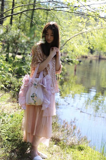 粉茶 中式古典刺繡 大木耳邊 純棉手提包