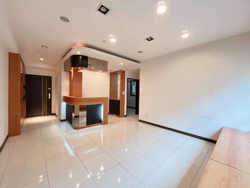 內壢愛上杜拜景觀兩房車位｜桃園市中壢區長春五路