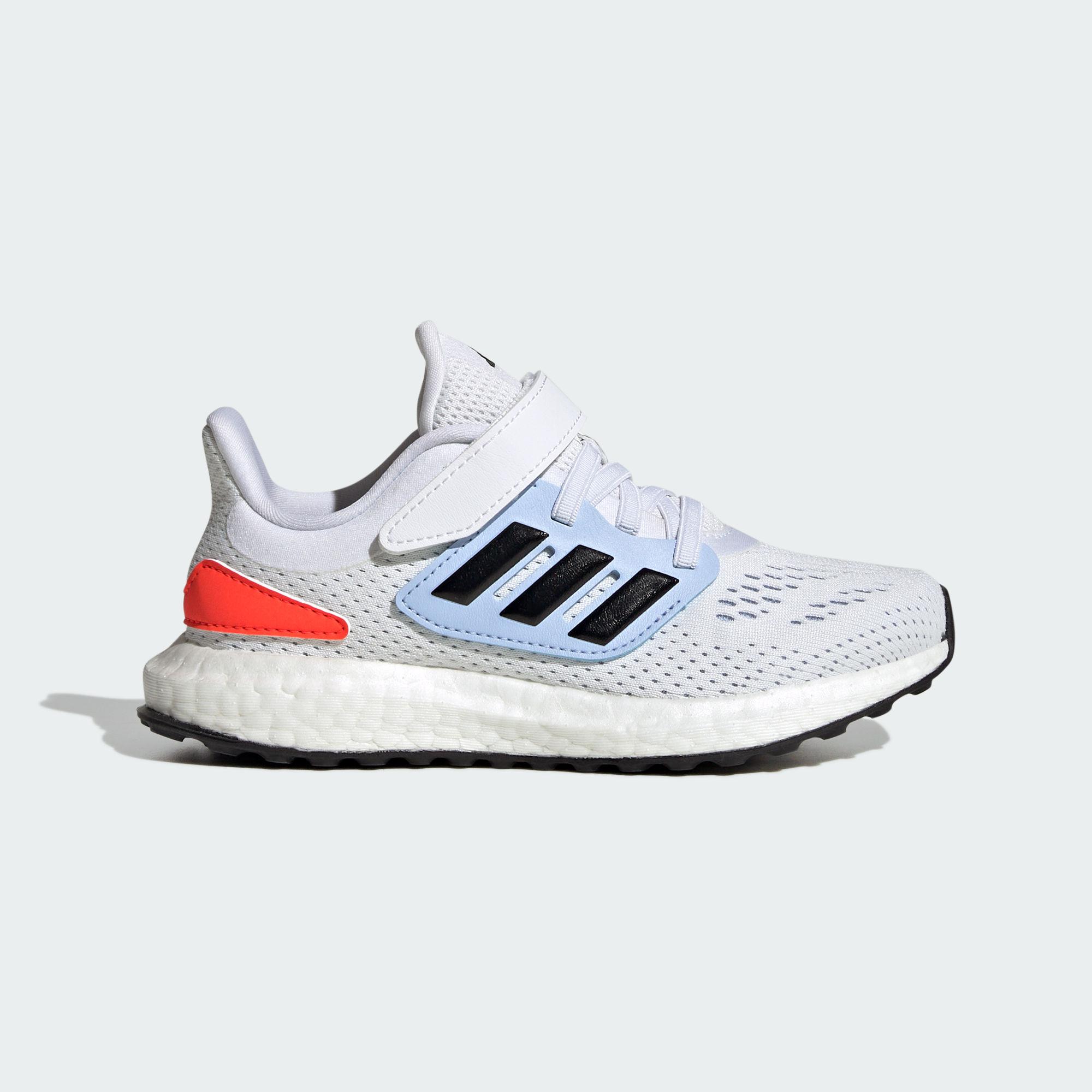 Pureboost 22 跑鞋