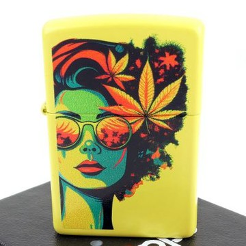 【ZIPPO】美系~Blazing Beauty-大麻葉女孩圖案打火機(NO.46231)