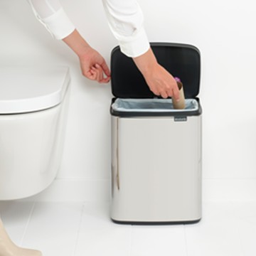 Brabantia BO WASTE BIN 掀蓋式垃圾桶 12L-不鏽鋼(亮白鋼)