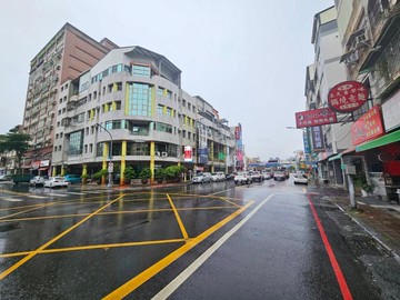 店面009-正陽明路上靠近麥當勞透天店面｜高雄市三民區陽明路