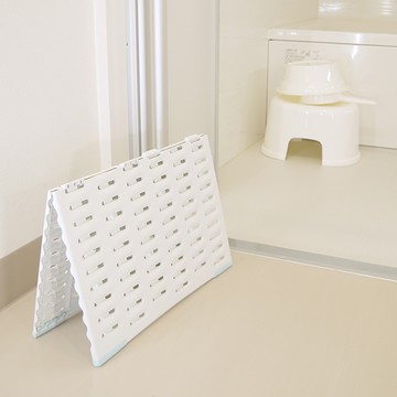 日本山崎 日本製CONDOR系列浴室防滑透氣乾燥墊M (67.5x50cm)