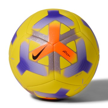 Nike Pitch Football
