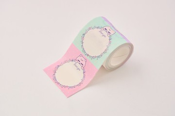 UGLYMEWS和紙膠帶