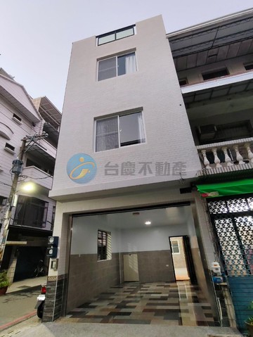 鎮北國小/邊間/美車庫透天｜高雄市鳳山區北忠街