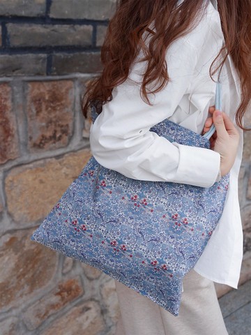 Liberty of London藍色小眾莫裡斯春夏單肩環保手提草莓小鳥布袋