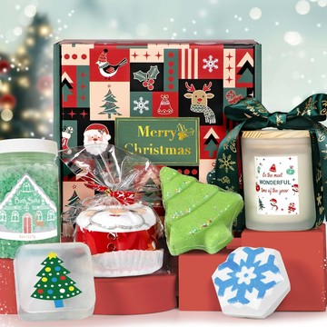 聖誕節【交換禮物】Christmas Gifts 聖誕節禮物SPA套裝 (內含沐浴鹽、聖誕樹和雪花圖案皂、聖誕老人毛巾和禮盒圖案沐浴炸彈、蠟燭、聖誕包裝禮盒)