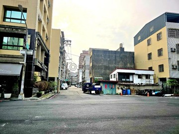 農十六v瑞豐商圈稀有低總價好建地｜高雄市鼓山區龍華段二小段