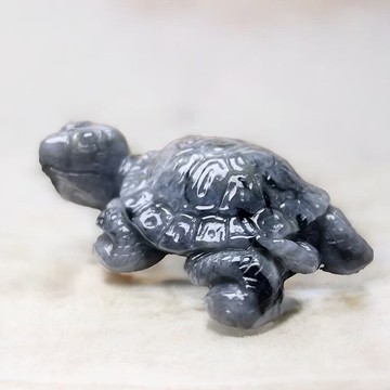 【吉祥‧長壽】烏雞翡翠烏龜擺飾 | 天然緬甸玉翡翠A貨 | 送禮