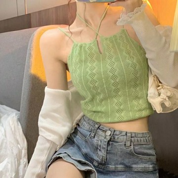 【辣妹必入】掛脖吊帶 針織背心 吊帶背心 短款上衣 小眾設計 性感修身 露肩內搭 夏季外穿 夜店約會穿搭