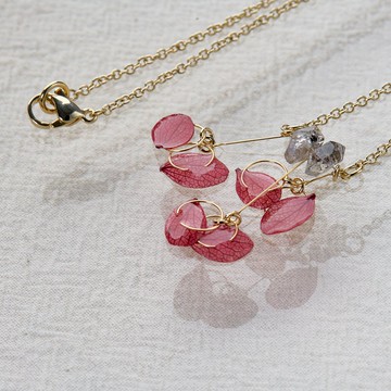 手作真花項鍊/三更。乾燥花項鍊 繡球花 閃靈鑽 水晶 禮物