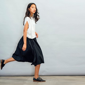 【換季特賣】黑白拼接圓領洋裝 - 修飾手臂版型