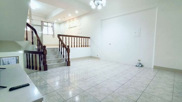 湳雅商圈大地坪百坪透天｜新竹市北區光華二街