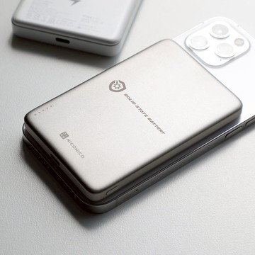 【預購】【贈送充電器組】Superthin固態防爆・磁吸行動電源10000mAh 太空灰（現貨）