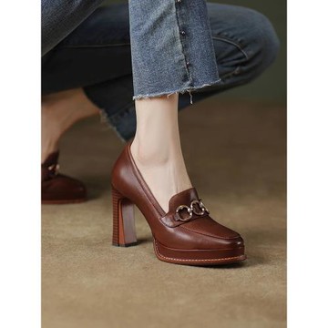 復古棕色高跟鞋女2025年春季新款時尚百搭深口防水臺真皮粗跟單鞋