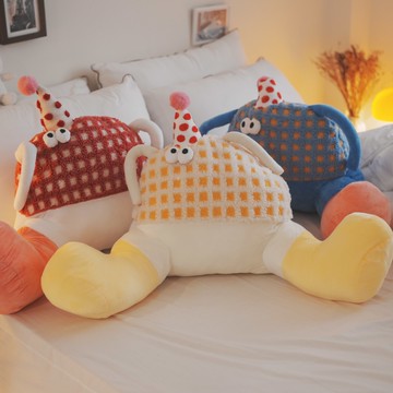 怪獸靠枕 澎澎靠墊 3色可選 靠背好舒適 交換禮物 聖誕禮物 生日禮物 情人禮物 棉床本舖