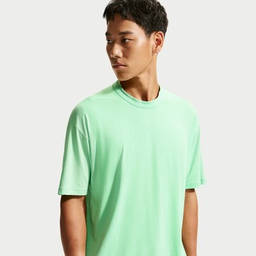 Nike 24.7 ImpossiblySoft Light Men's Dri-FIT Short-Sleeved T-Shirt