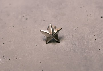 Essential Series | 星星耳釘(單邊)。925純銀耳釘