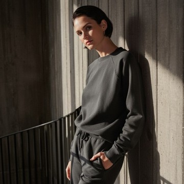 Bread & Boxers 女用寬鬆短版休閒衛衣 - 煙燻灰