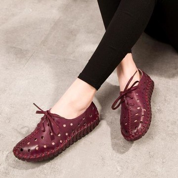 今年新款韓版百搭夏天真皮軟底女鞋夏季平底孕婦媽媽防滑洞洞涼鞋