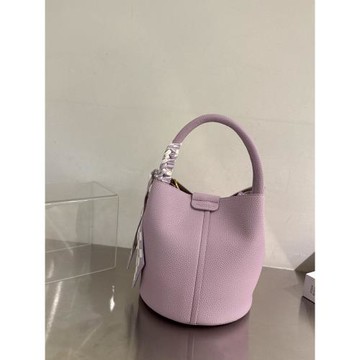 2025新款軟皮荔枝紋絲巾單肩斜跨水桶包中包時尚簡約潮流百搭女包