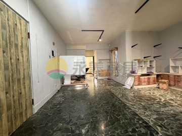 近楠梓右昌商圈│超便宜輕鬆爬公寓二樓｜高雄市楠梓區久昌街