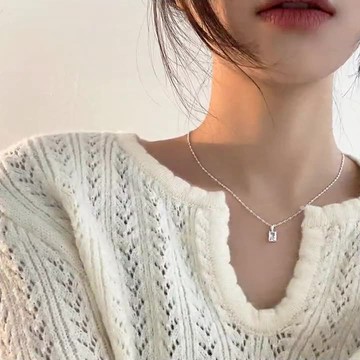 隔日到【粉紅菲菲】韓版小眾設計輕奢高級感鋯石項鍊女簡約精緻百搭毛衣鏈（XL2195）80-0548